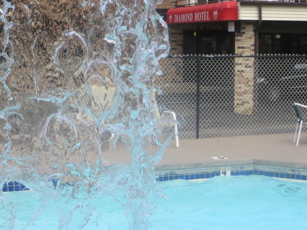 Diamond Hotel Wisconsin Dells Bagian luar foto