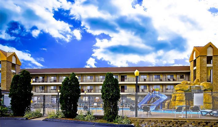 Diamond Hotel Wisconsin Dells Bagian luar foto